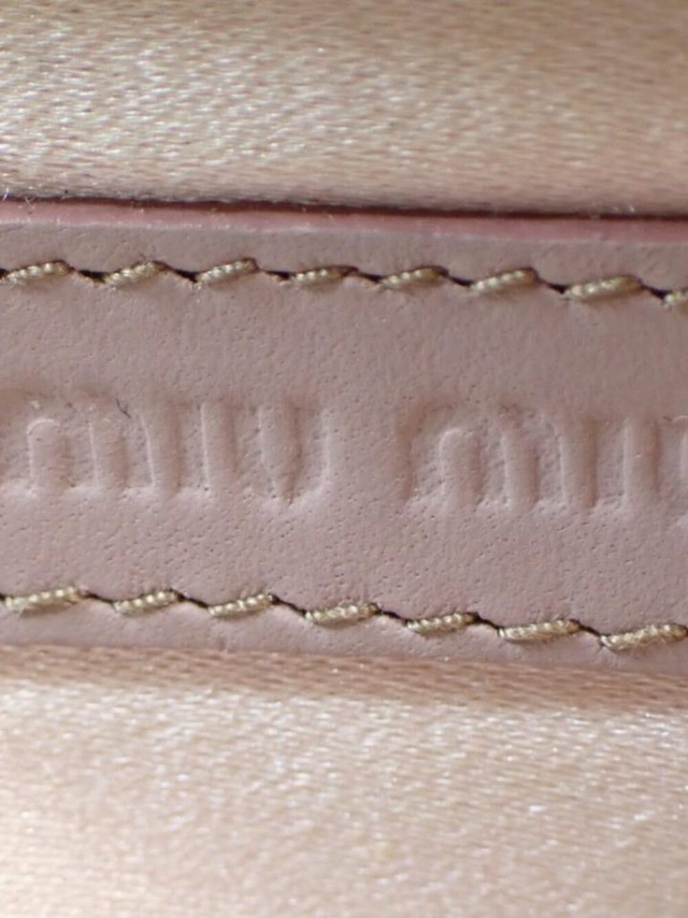 Miu Miu Light Pink Floral Wallet - Picture 7 of 7